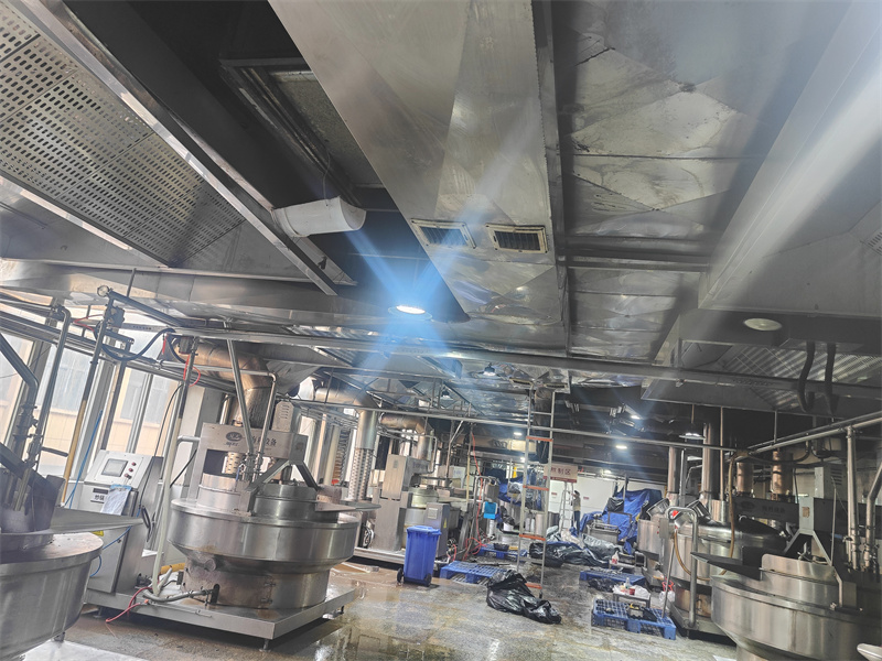 如何清除厨房永川油烟管道清洗后产生的油污